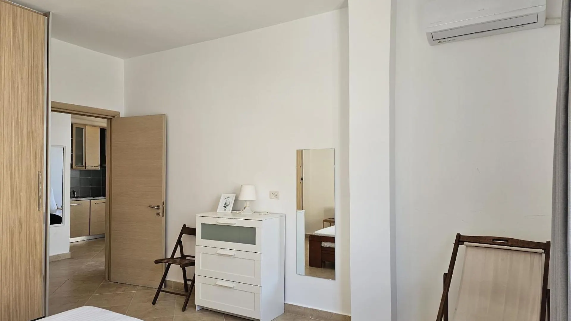 Scenic Stays With Space, Style & Simplicity Sarandë 0*,